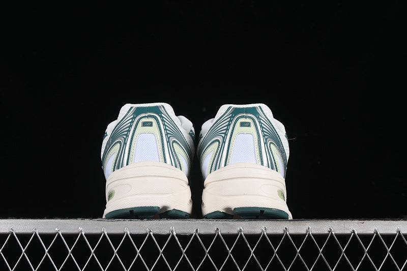 New Balance 740 Sea Salt